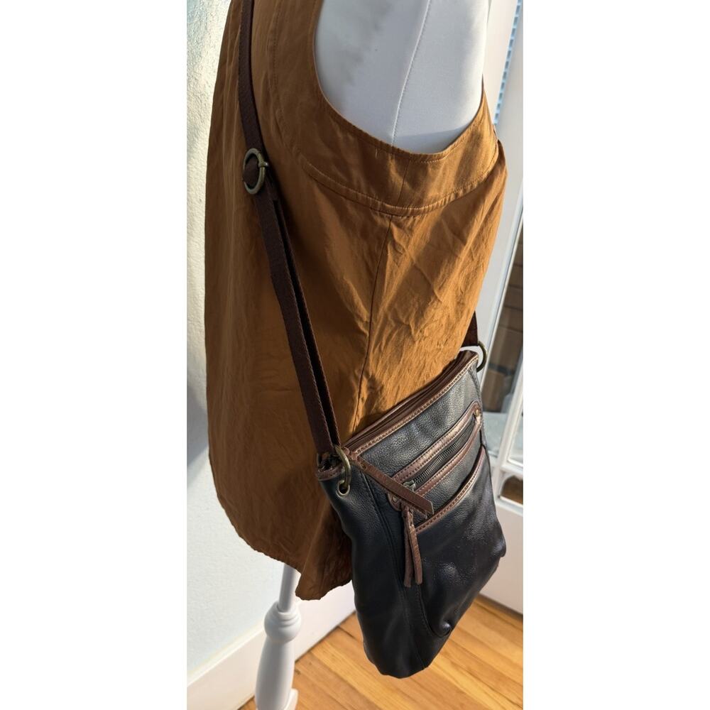 The Sak Iris Leather Crossbody Purse Shoulder Bag Black & Brown Adjustable Strap - Picture 3 of 13